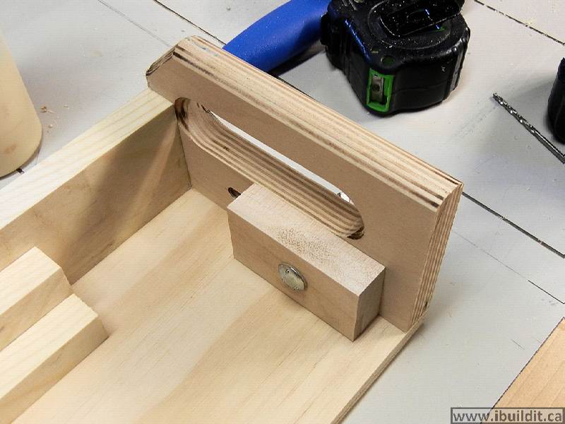 How To Make A Taper Jig For The Table Saw IBUILDIT.CA